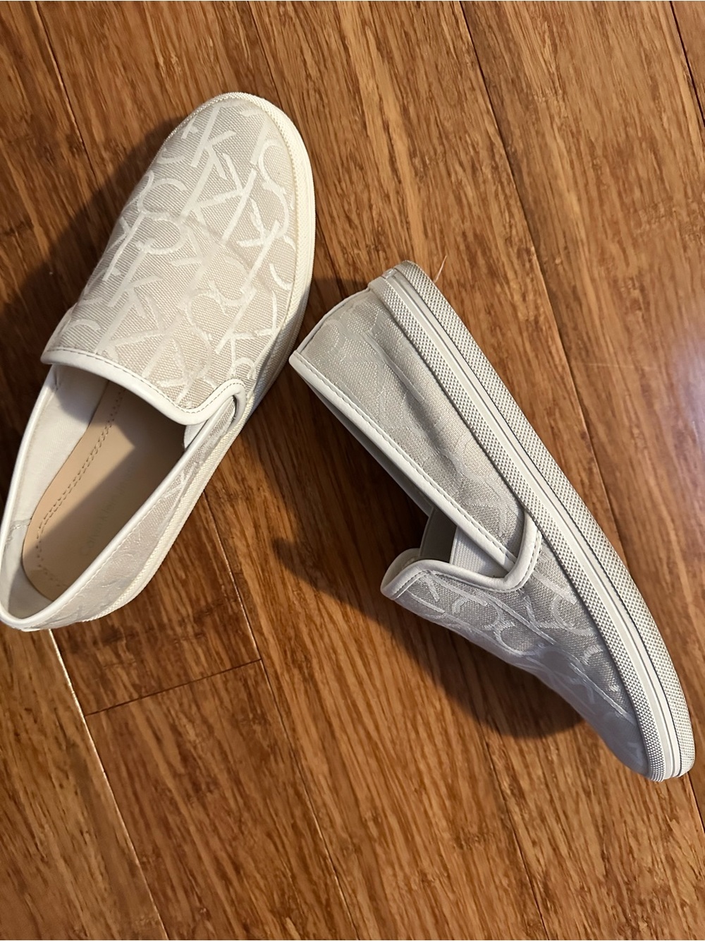 Calvin Klein Off-White Logo Slip-On Sneakers - Picture 6 of 8